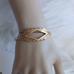 Paparazzi Gold Chevron Bracelet